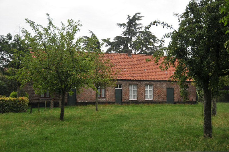 Adegem: an old farm house