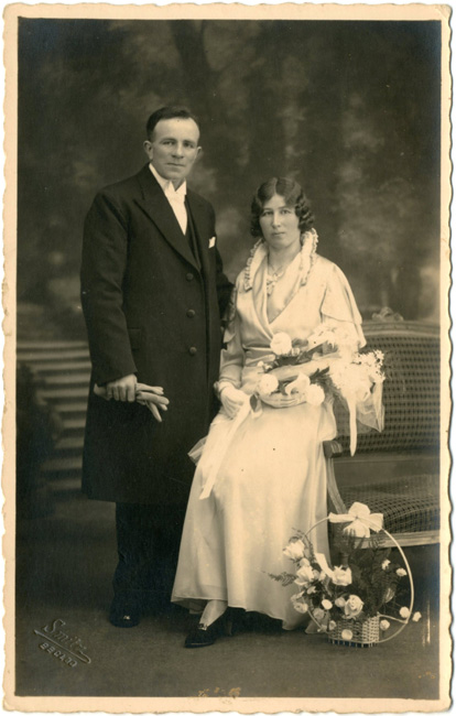 Huwelijksfoto van Marie Dierkens en Edmond Haverbeke