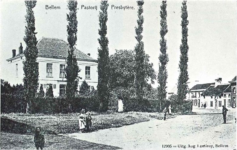 De pastorie en een deel van het dorp te Bellem in 1906