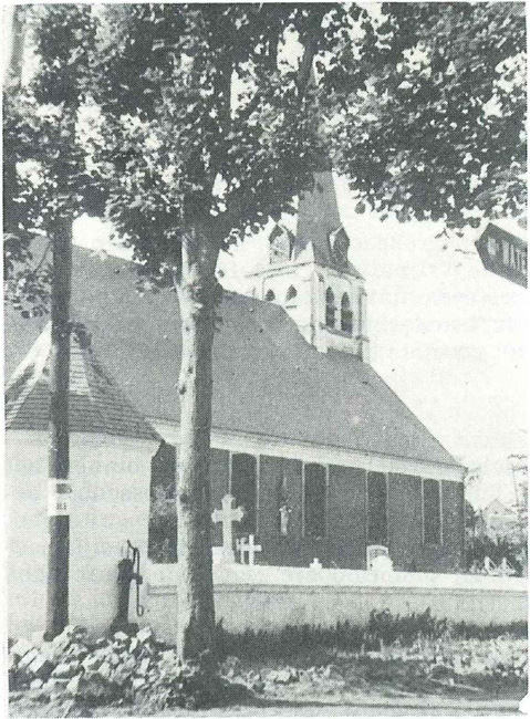 De noordzijde van de Sint-Egidiuskerk omstreeks 1950
