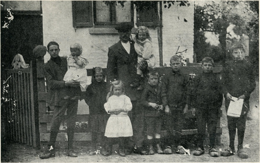 Het huisgezin van Richard Bauwens in 1914