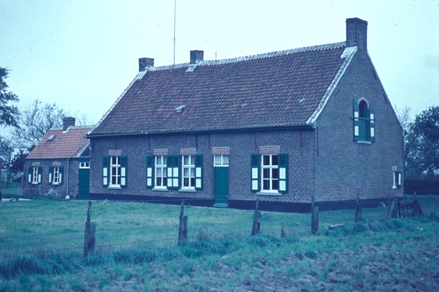 De boerderij van Leonard en Pelagie: achterzijde