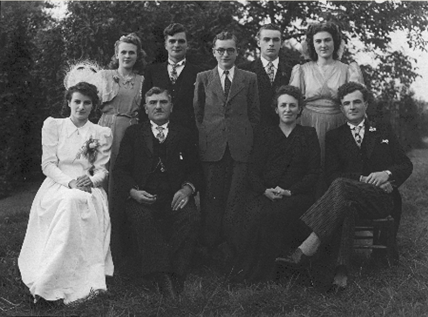Het gezin van Emile Matton en Emma Buysse in 1948