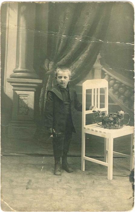 Josephus Franciscus Claeys bij zijn Eerste H. Communie in 1920