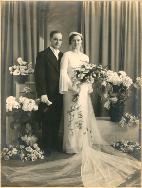 Huwelijksfoto van Martha Sanders en Ernest Ryckaert