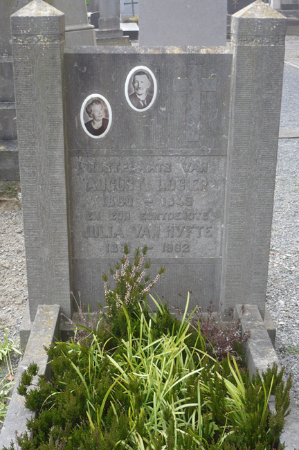 The tomb of Julia Van Hyfte and August Logier