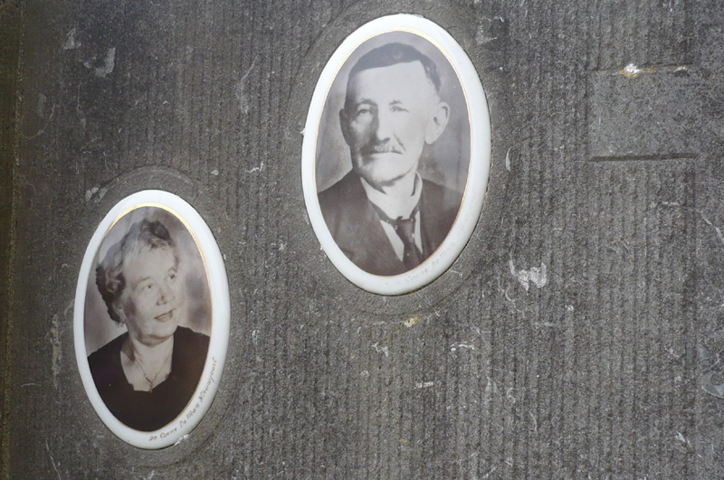 The tomb of Julia Van Hyfte and August Logier