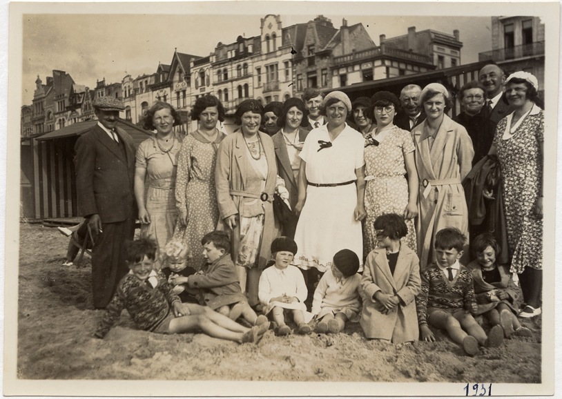 Aan zee in 1931