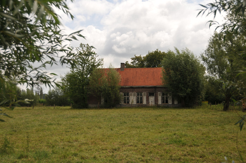 Old farm house in Houtem