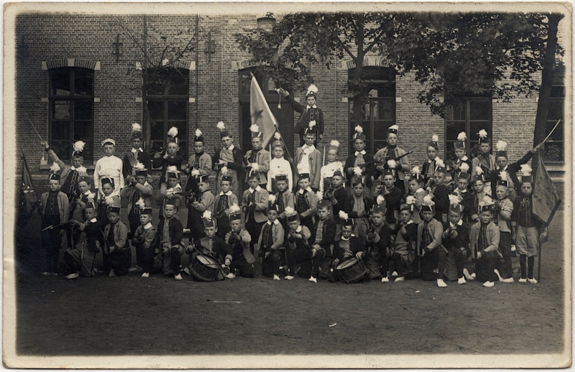 Eeklo/Gaston_Bral, een Meetjeslands dorp