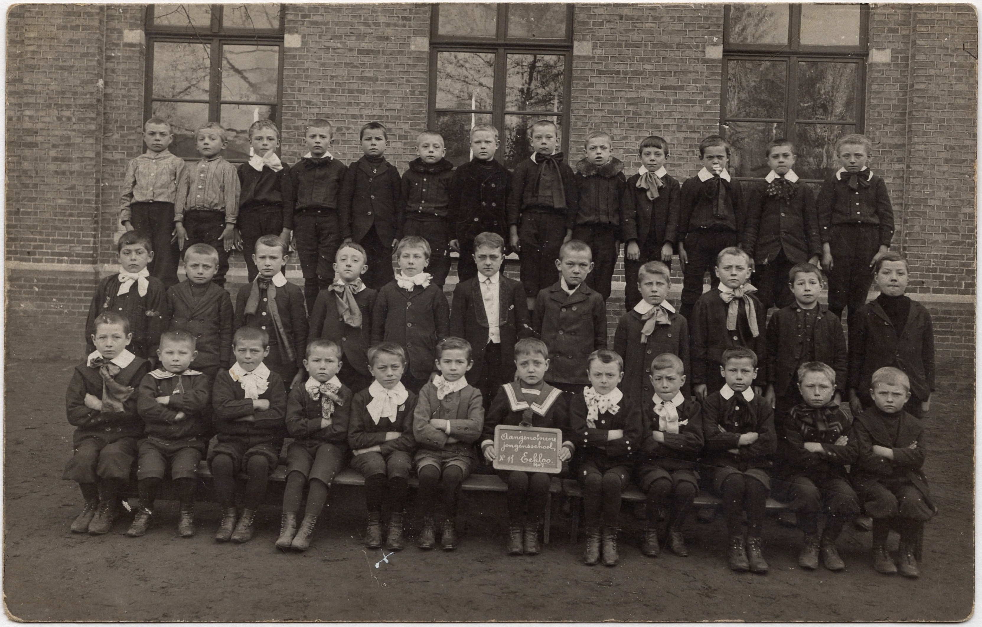 Aangenomen jongensschool, N° 11 Eekloo, 1907
