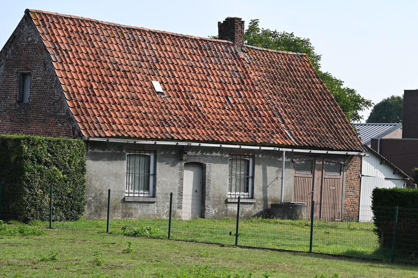 het oud huis achter het nieuw