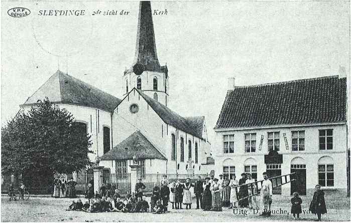 1908: de kerk en de slagerij «De Bonte Os», tevens herberg